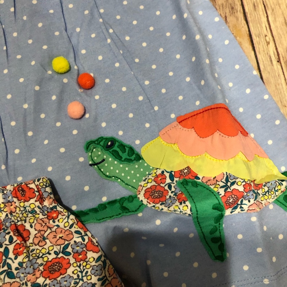 Mini Boden turtle outfit - Picture 3 of 3